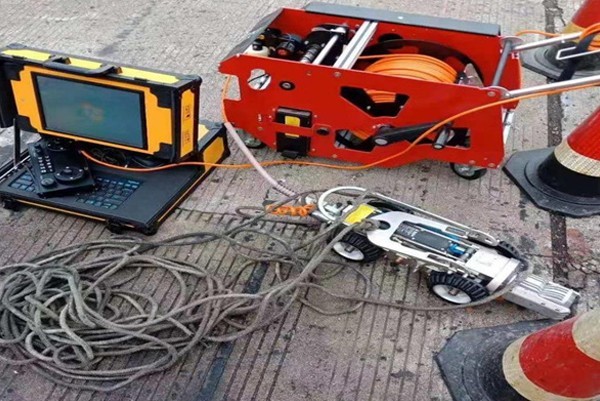 南坤镇CCTV管道检测机器人