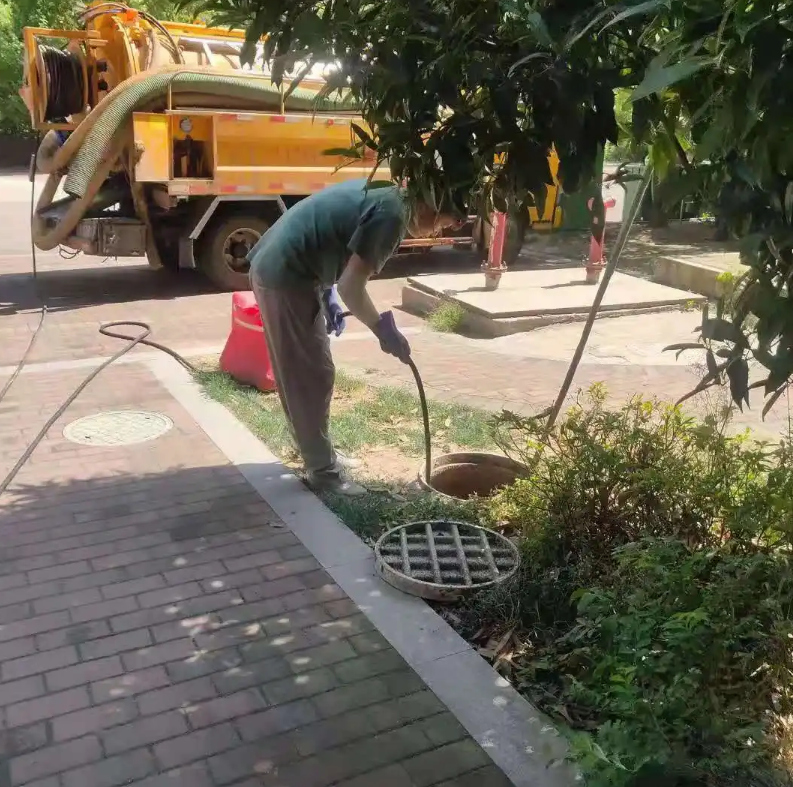 南坤镇市政排污管道清淤疏通——专业团队,让您全程省心!
